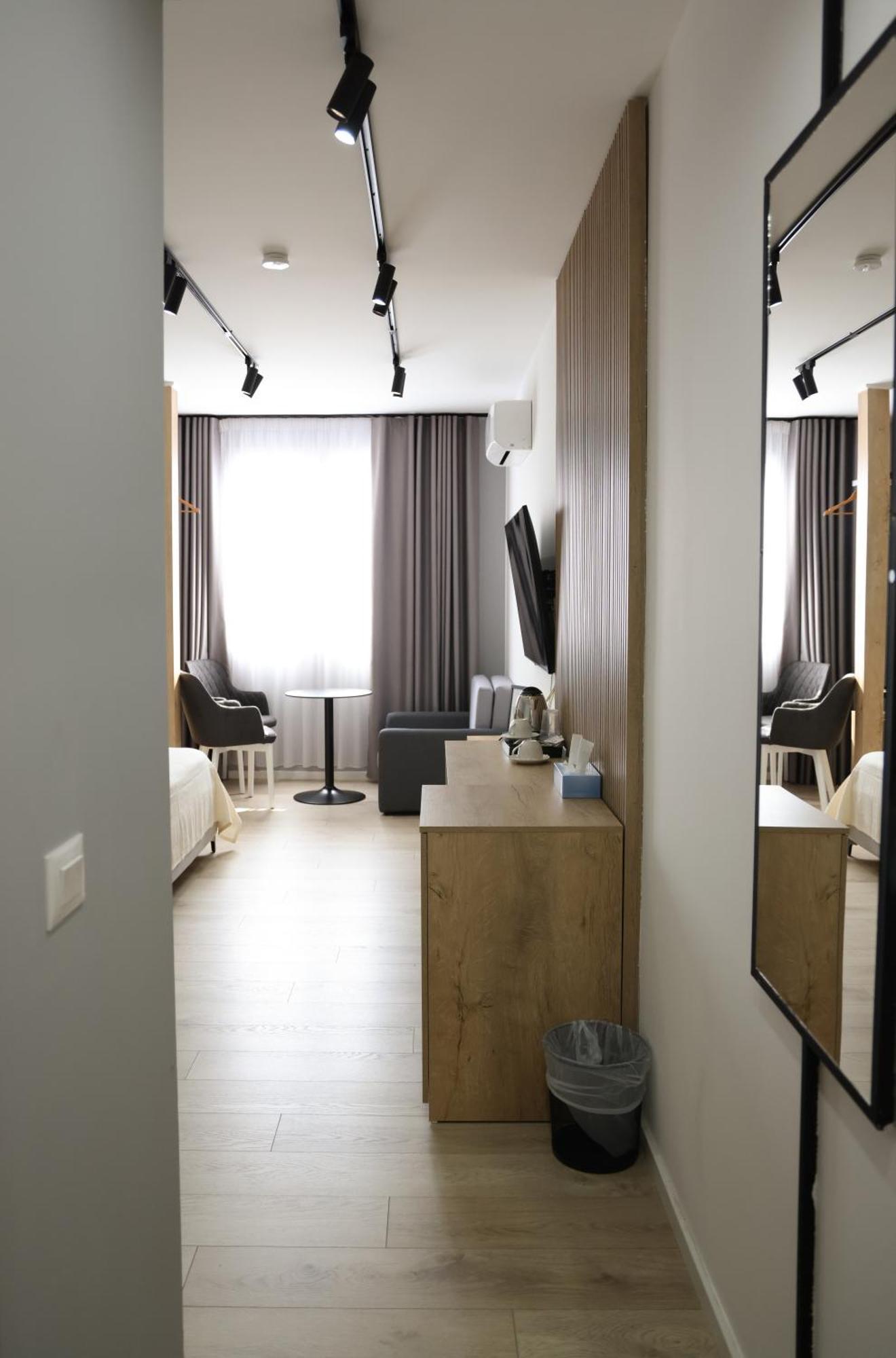 Sol Hotel Shkodër Dış mekan fotoğraf